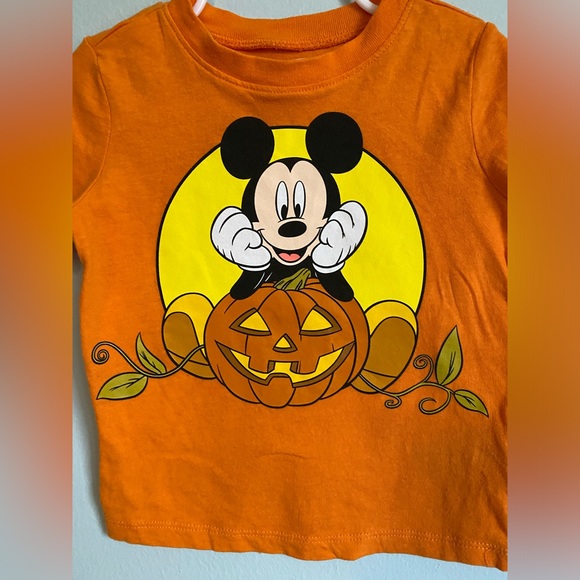 Old Navy Disney Mickey Mouse pumpkin Tshirt - Picture 7 of 10